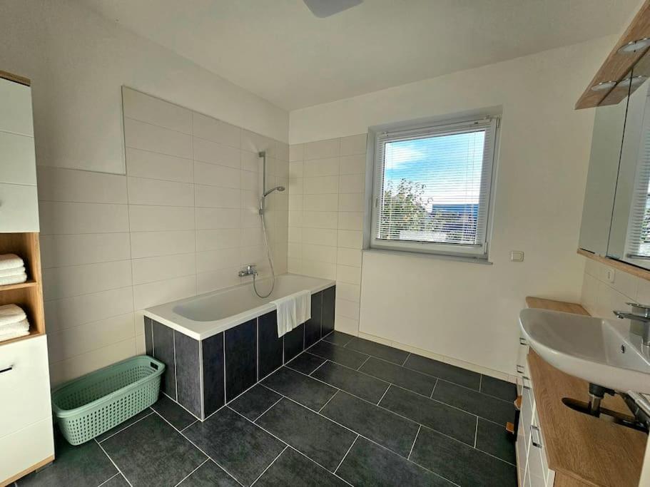 Gunskirchen - Wels Wohnung Esterno foto